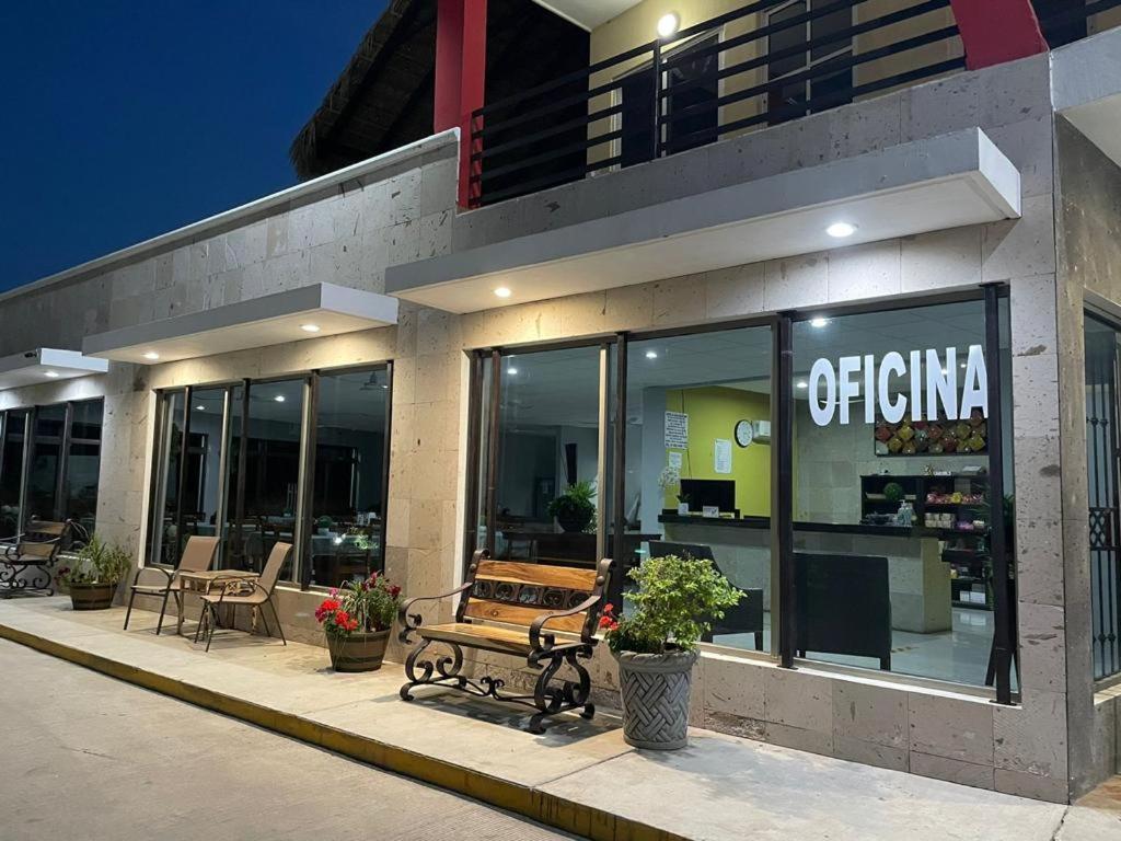 El Descanso Inn Mazatlan Exterior photo